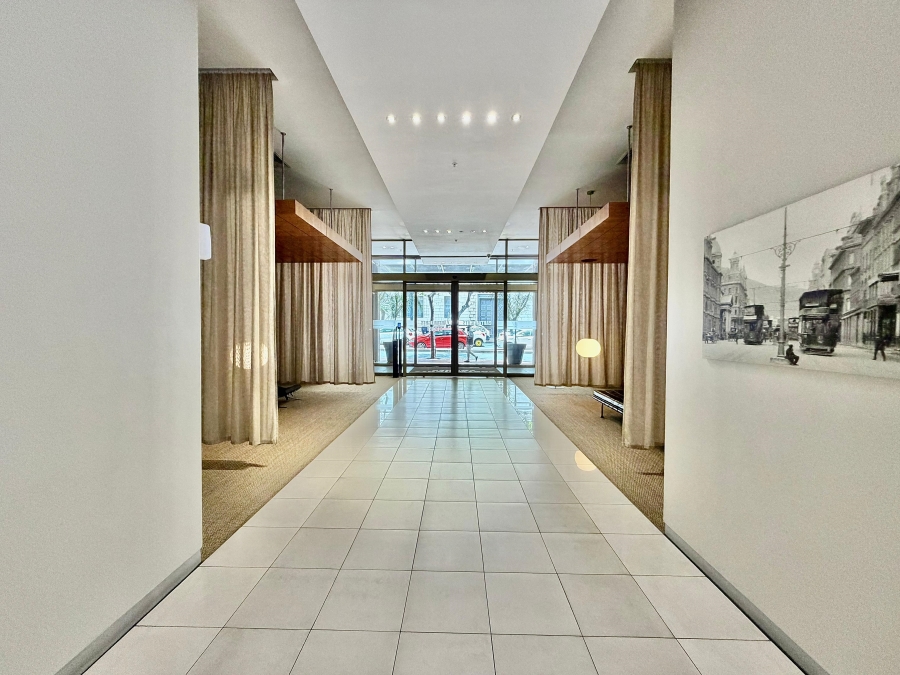 1 Bedroom Property for Sale in Cape Town City Centre Western Cape